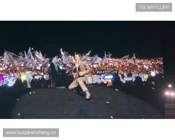 乔恩·琼斯家门一开就是拳台，隔壁阿姨直接怀疑人生